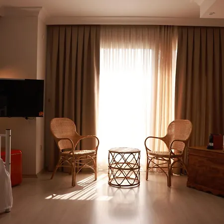Hotel Opia Alacati Eskiomerler