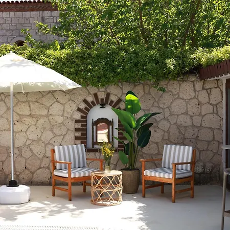 Opia Alacati
